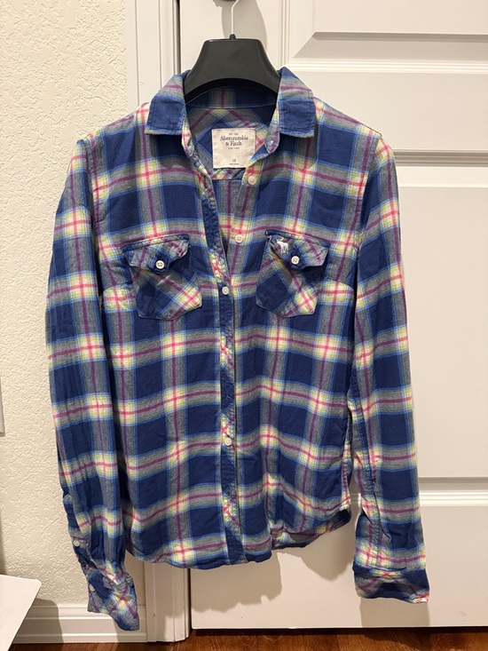 Abercrombie & Fitch Tops - Abercrombie & Fitch Navy and Pink Plaid Flannel Shirt